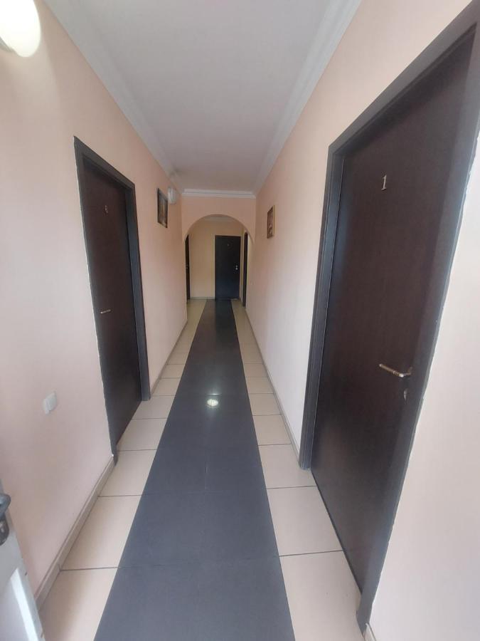 Rp Hotel- Hostel Erivan Dış mekan fotoğraf