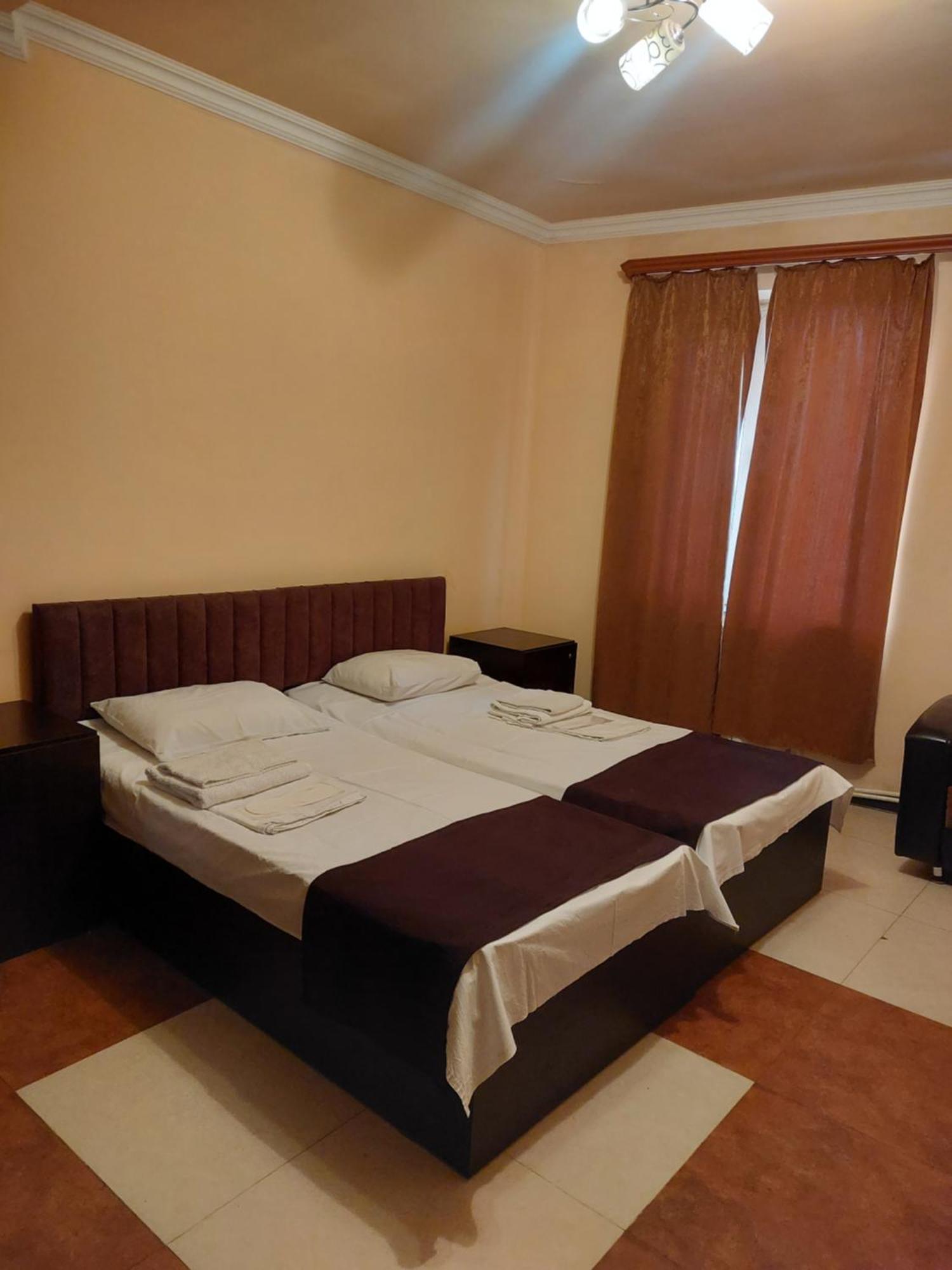 Rp Hotel- Hostel Erivan Dış mekan fotoğraf